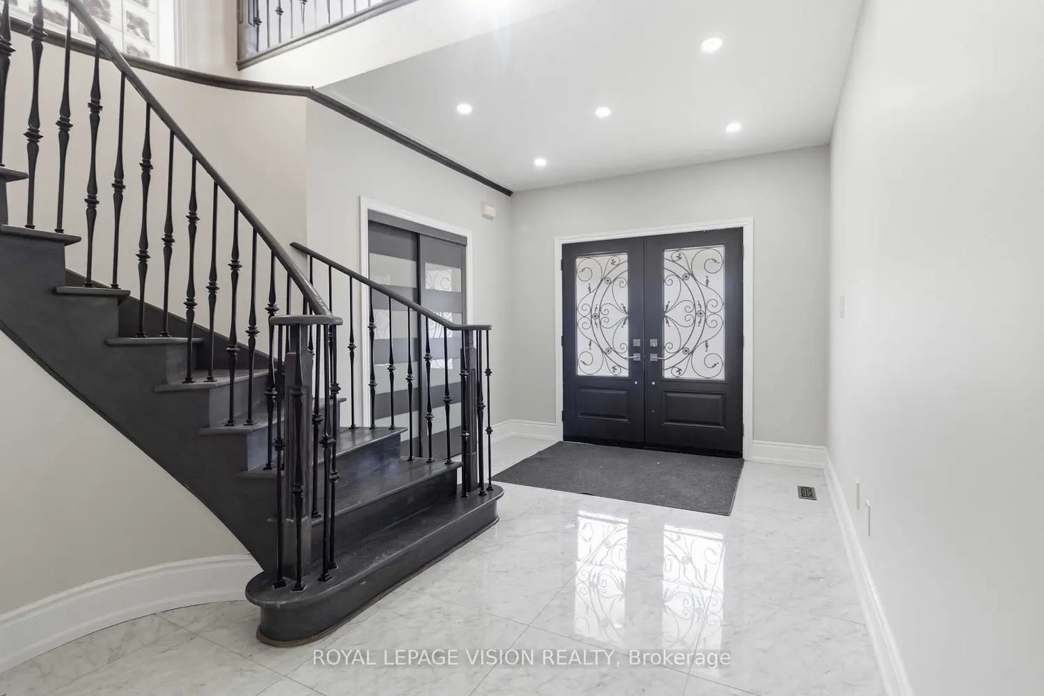 3859 Mcdowell Drive