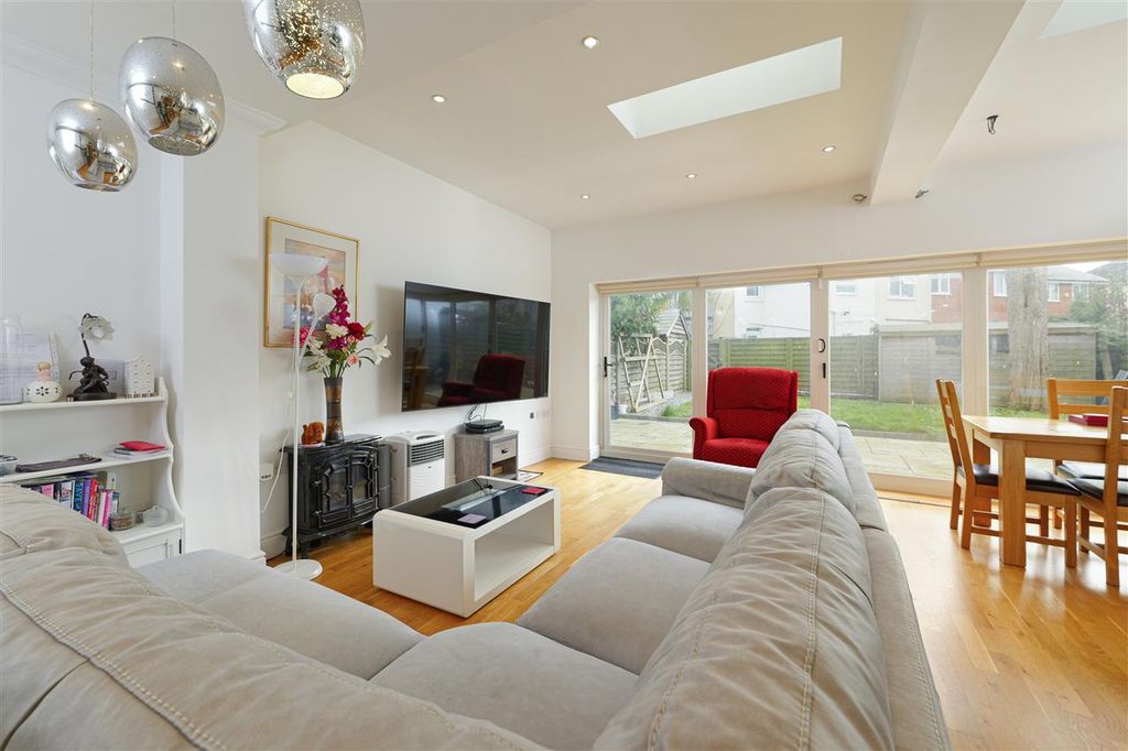 Additional image 4 of 5 bed detached house for saleClark House, South Road, Faversham ME13