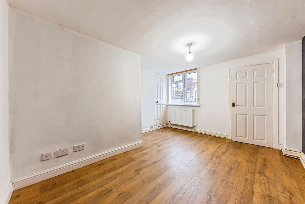 Additional image 11 of 1 bed flat for saleOxford Street, Grantham NG31