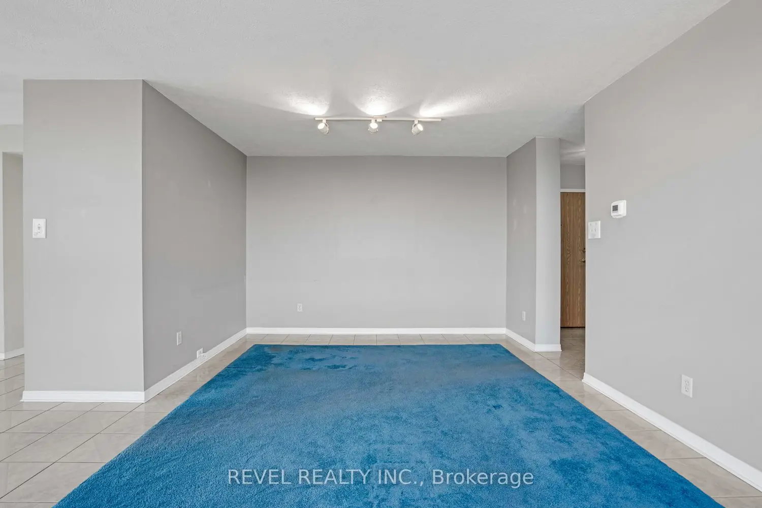 1360 Rathburn Road 403