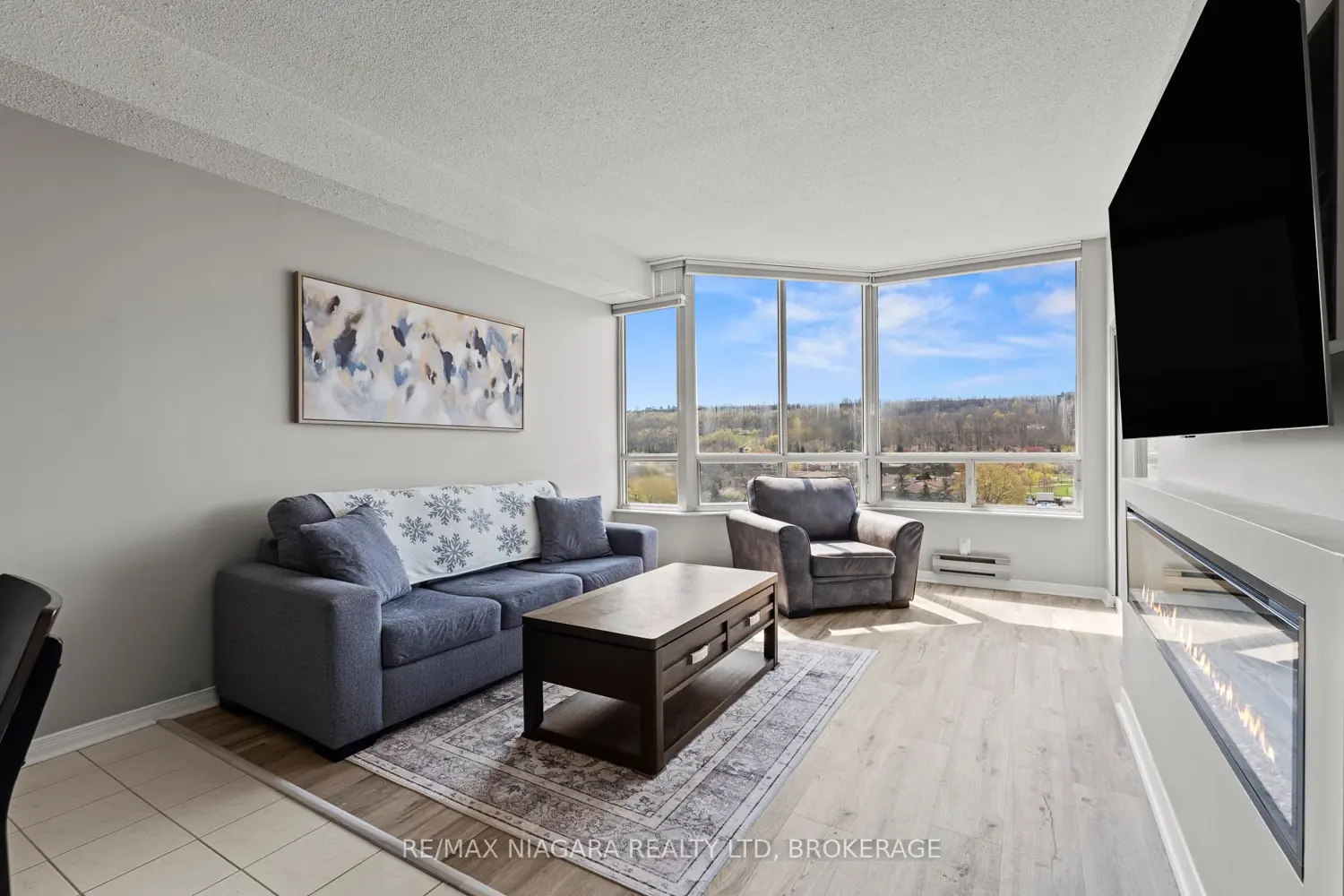 495 8 Highway 703 photo 4