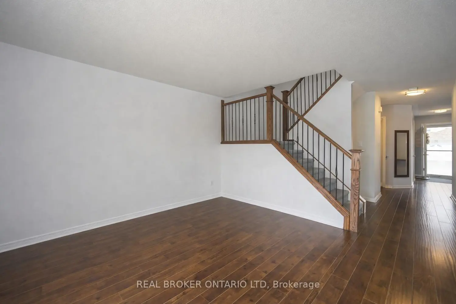 195 Barker Street 26 photo 2
