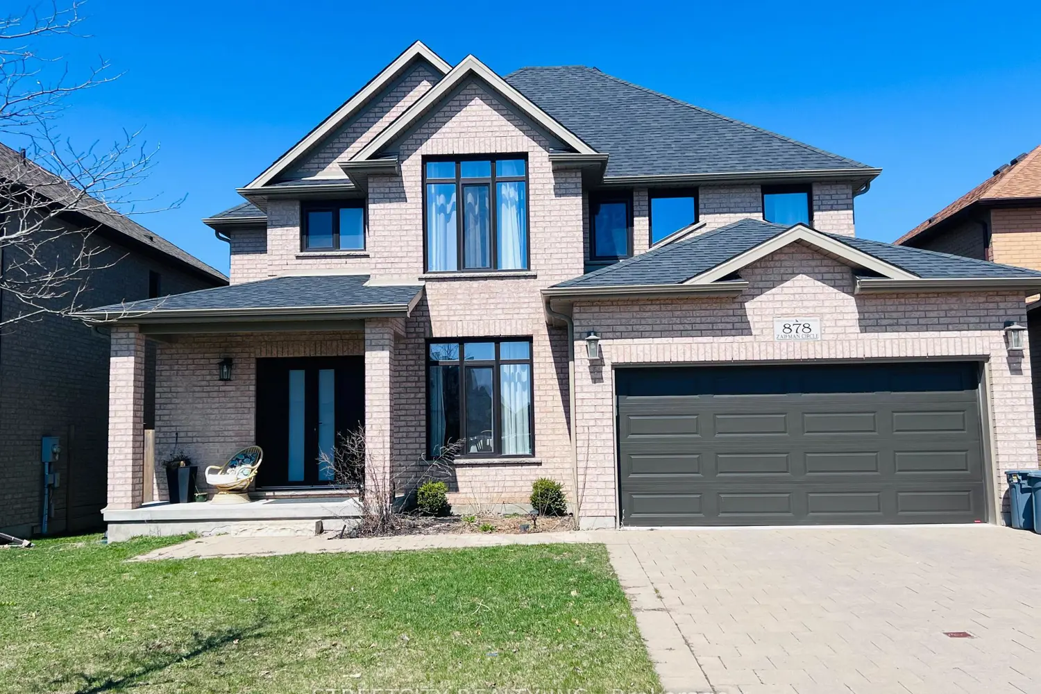 878 Zaifman Circle
