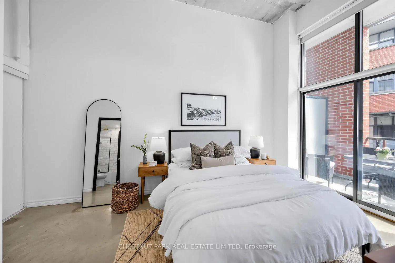 Additional image 3 of 363 Sorauren Avenue 301