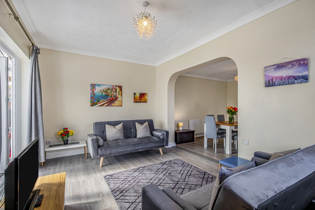 Additional image 16 of 3 bed detached house for saleThong Lane, Gravesend DA12