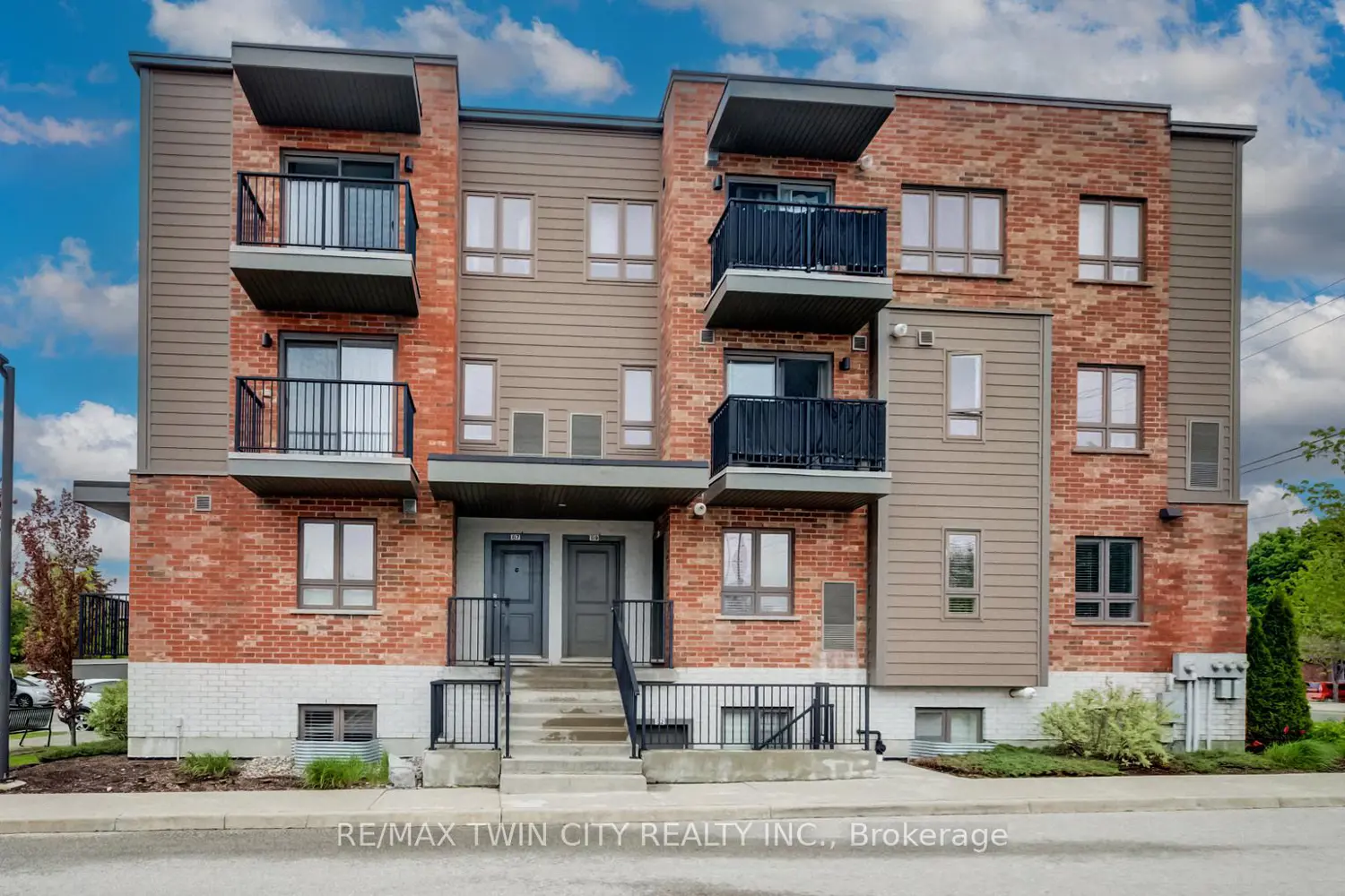 361 Lancaster Street #B7 photo 2
