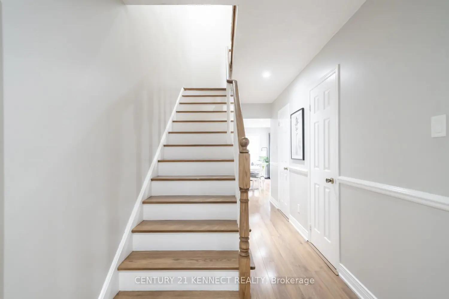 Additional image 10 of 805 Playter Crescent