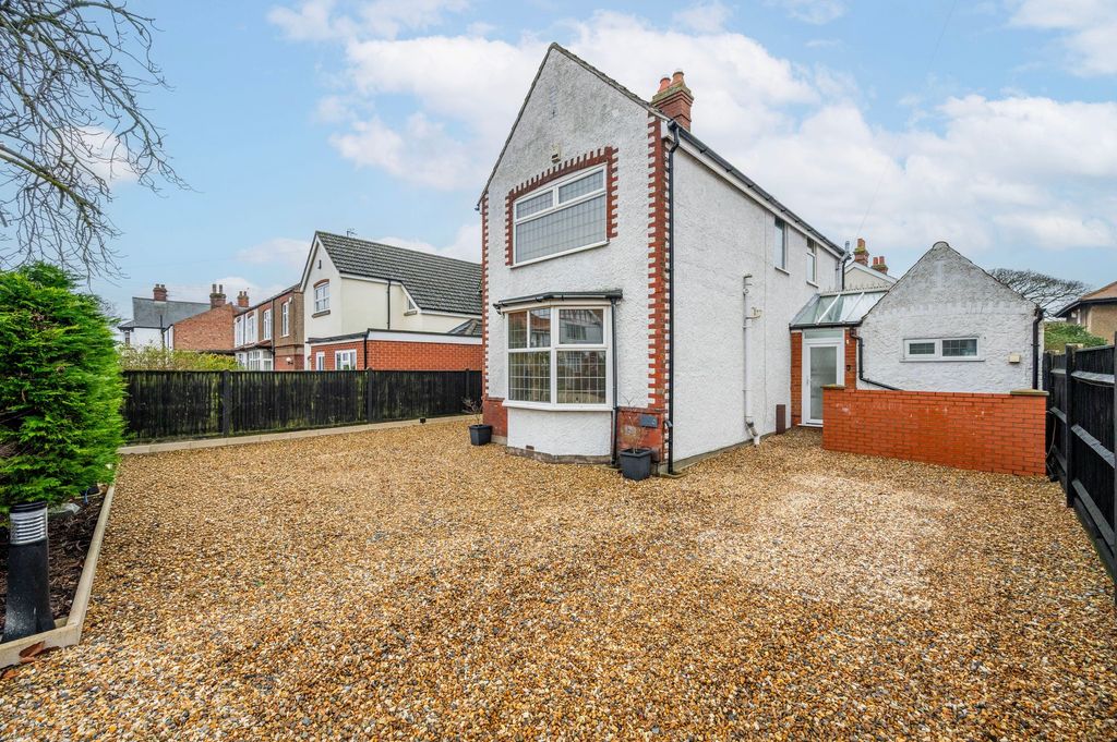 Additional image 17 of 3 bed detached house for saleBalmoral Avenue, Great Yarmouth NR30