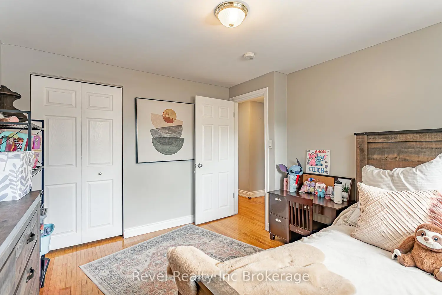 Additional image 13 of 828 Warwick Street