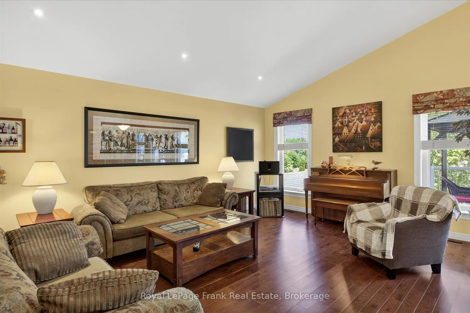 1333 Ireland Drive photo 5