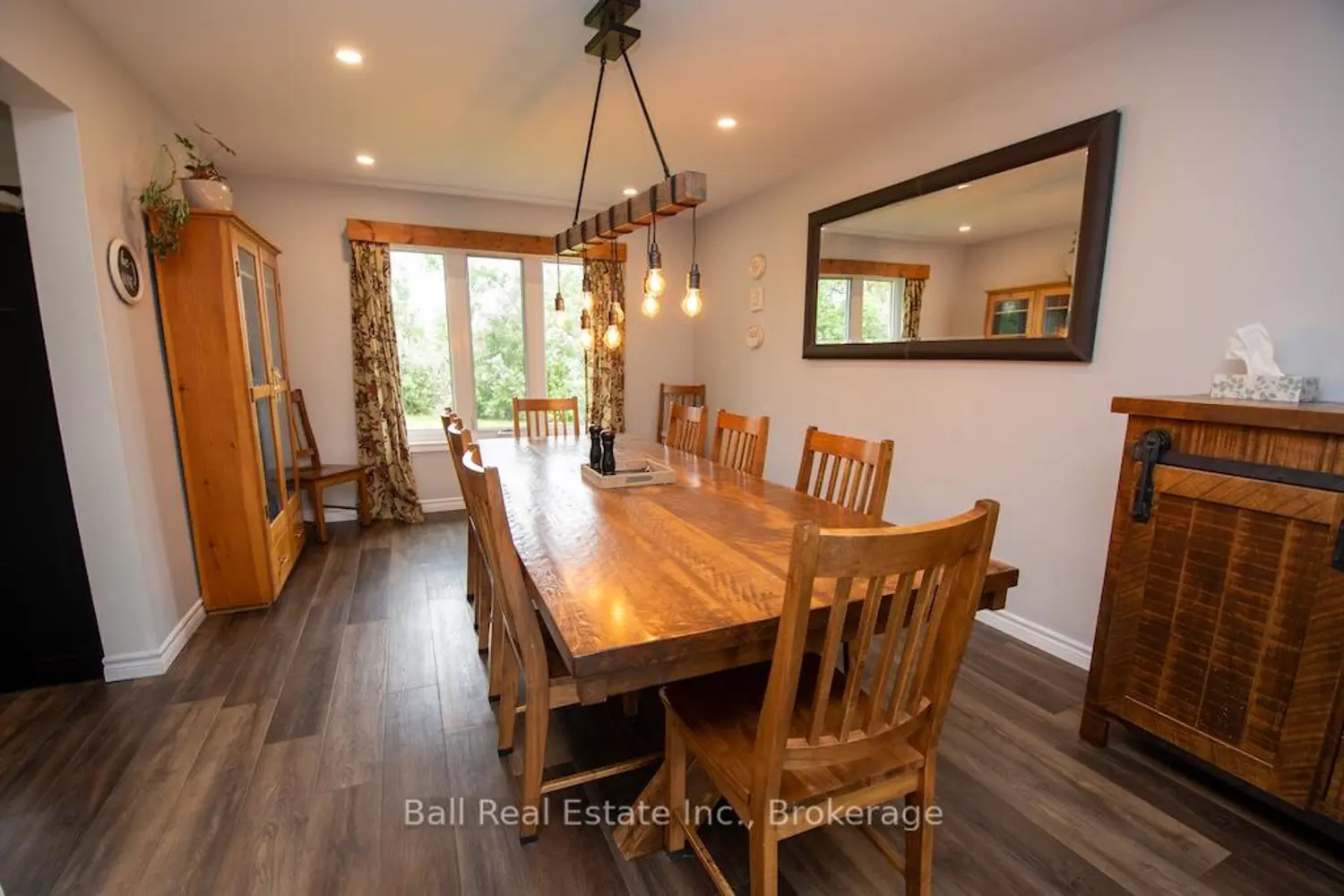 1519 Holden Road photo 3