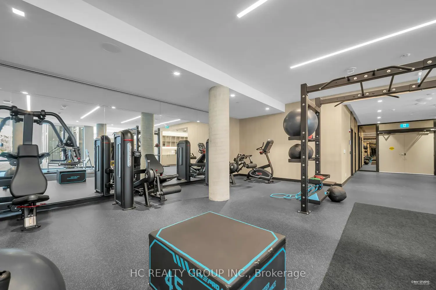 Additional image 17 of 2020 Bathurst Street 603