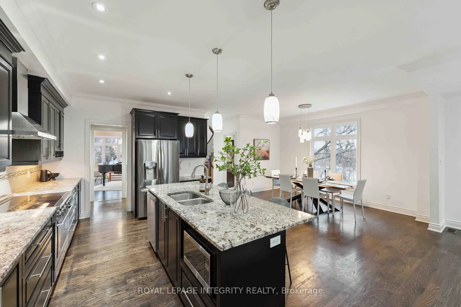612 Besserer Street photo 3