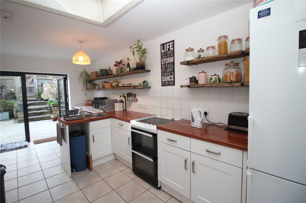 4 bed semi-detached house for saleHighfields, Forest Row, East Sussex RH18 photo 4