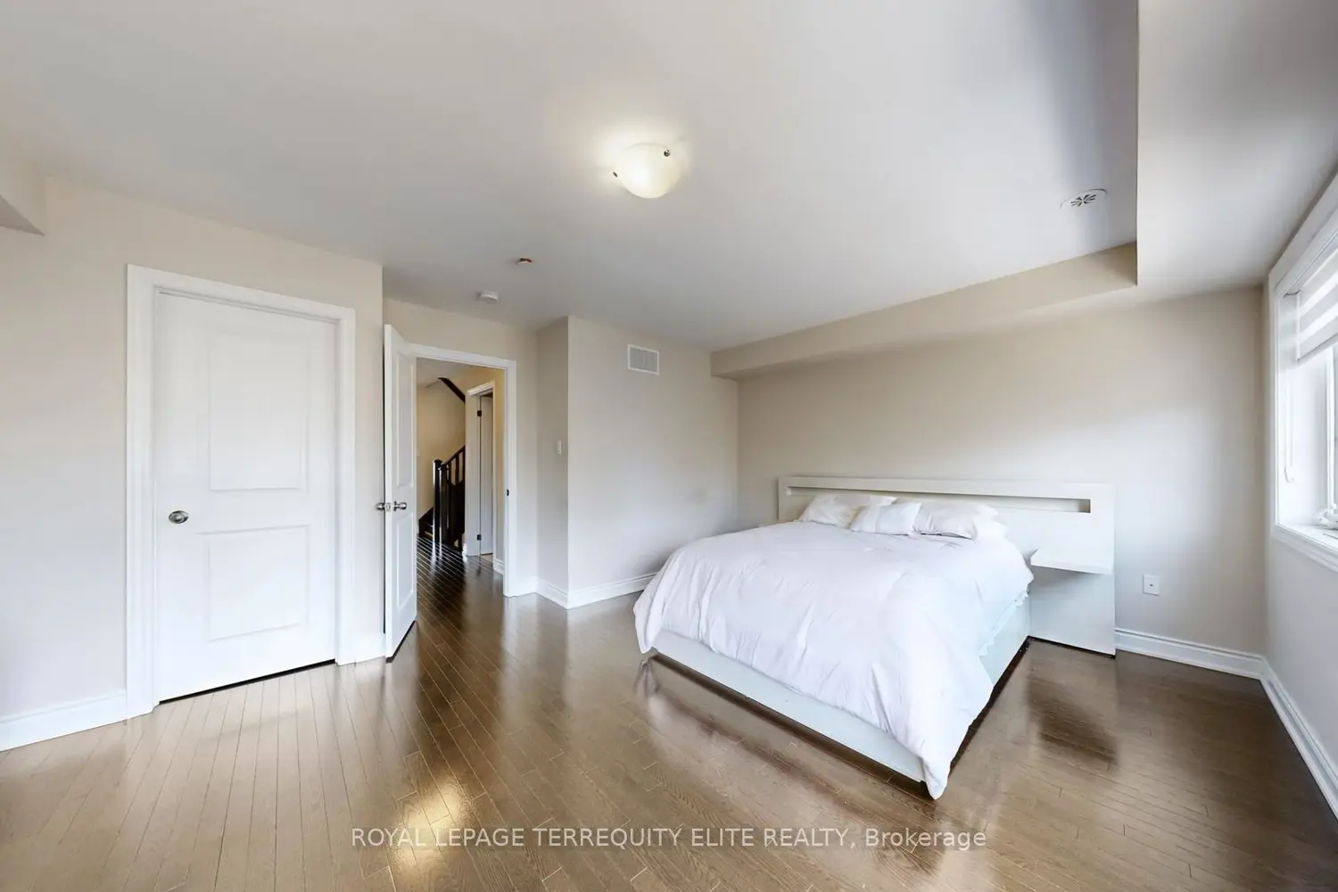 1331 Major Mackenzie Drive 121 photo 4