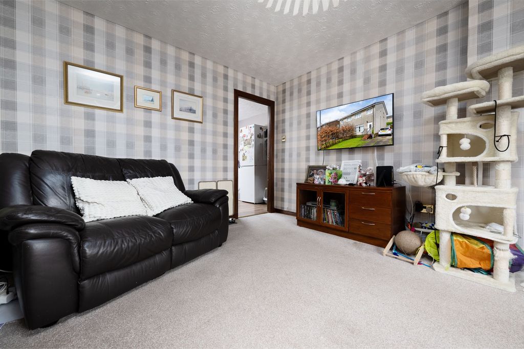 Additional image 6 of 3 bed semi-detached house for saleCrisswell Crescent, Greenock PA16