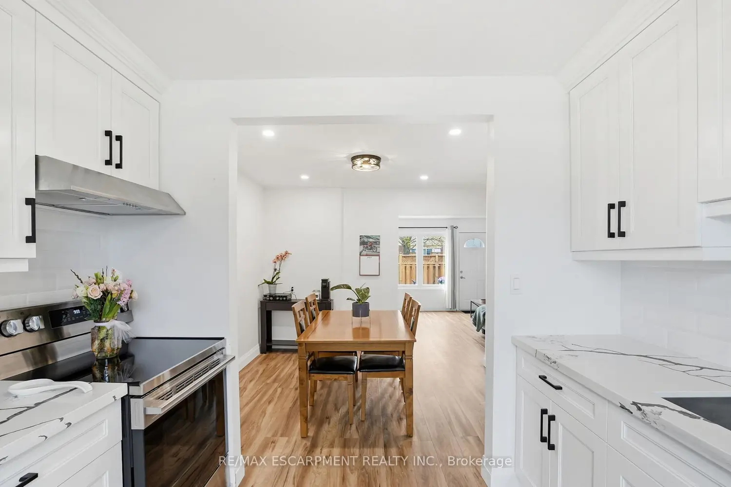 61 Albright Road 61 photo 5