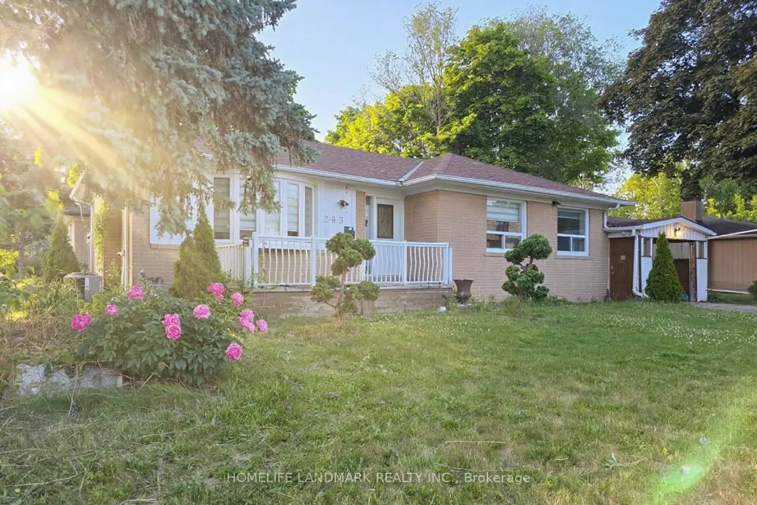 283 Paliser Crescent