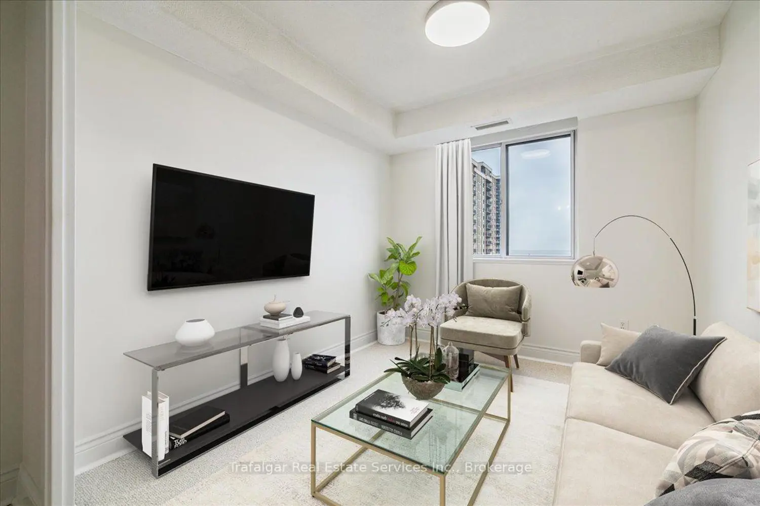 301 Frances Avenue 709 photo 5