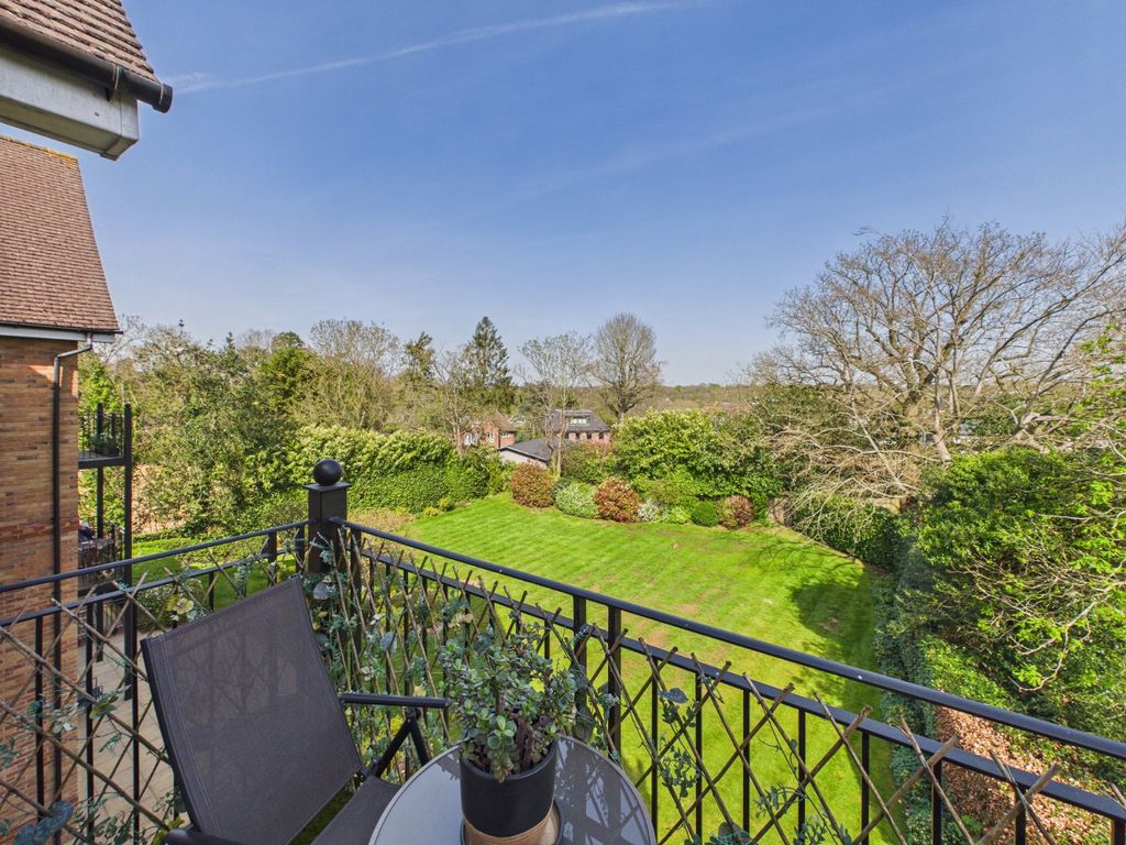 Additional image 20 of 2 bed flat for salePackhorse Road, Gerrards Cross, Buckinghamshire SL9