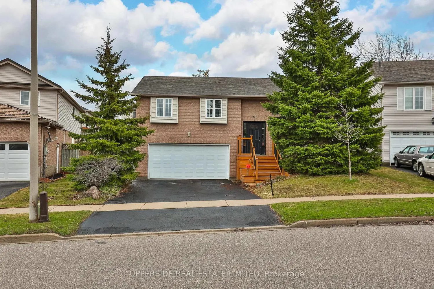 69 Abbeywood Crescent