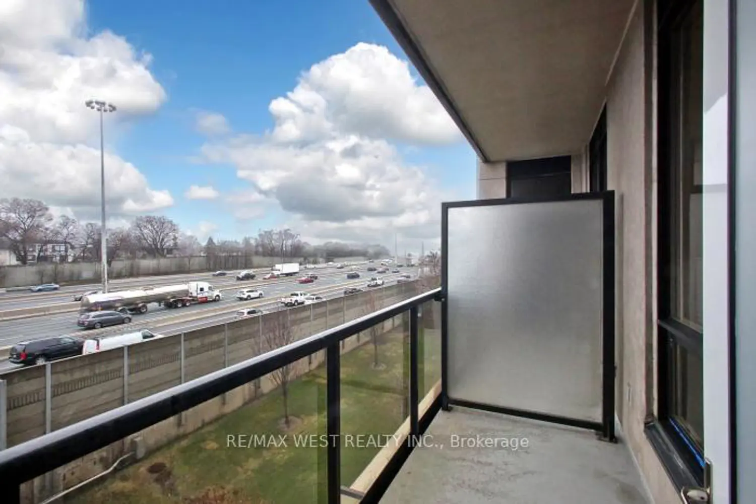Additional image 14 of 100 Harrison Garden Boulevard 312