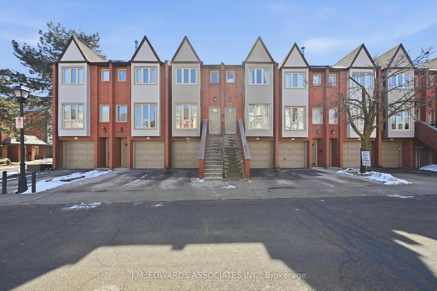 895 Maple Avenue 215