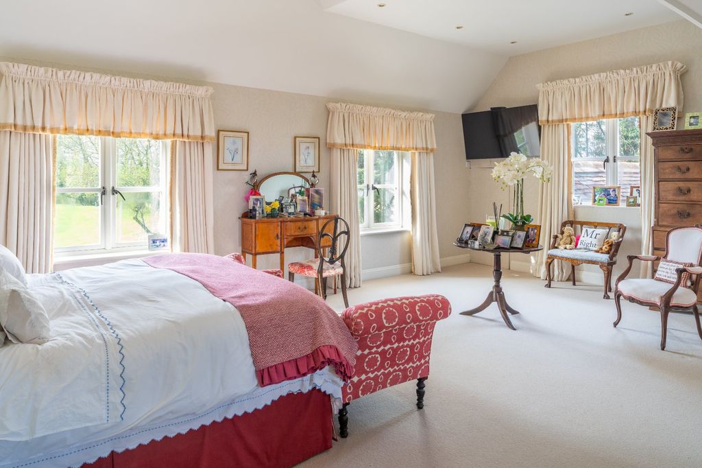 Additional image 18 of 8 bed detached house for saleThrupp, Faringdon, Oxfordshire SN7
