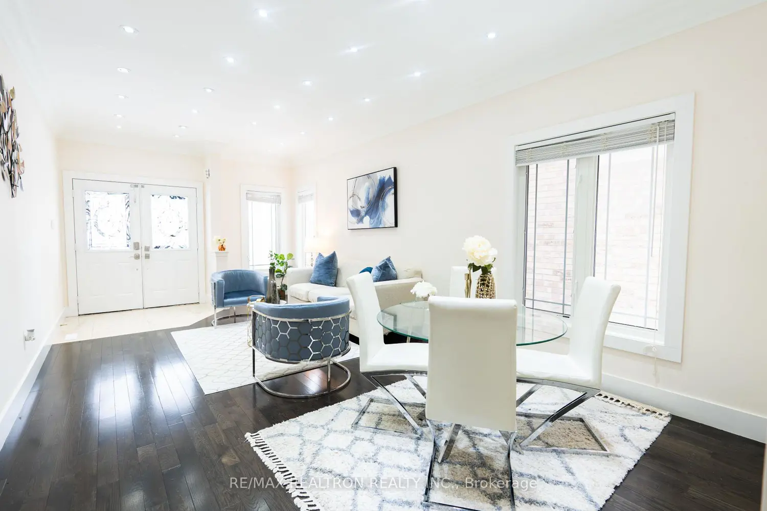 58 Shepstone Drive photo 2