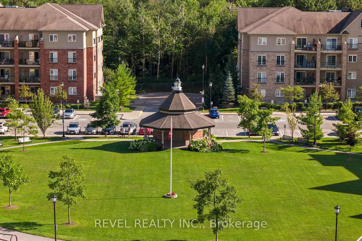 Additional image 18 of 39 Ferndale Drive 106