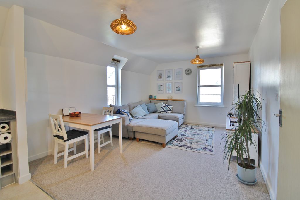 Additional image 13 of 2 bed flat for saleOysell Gardens, Portchester PO16