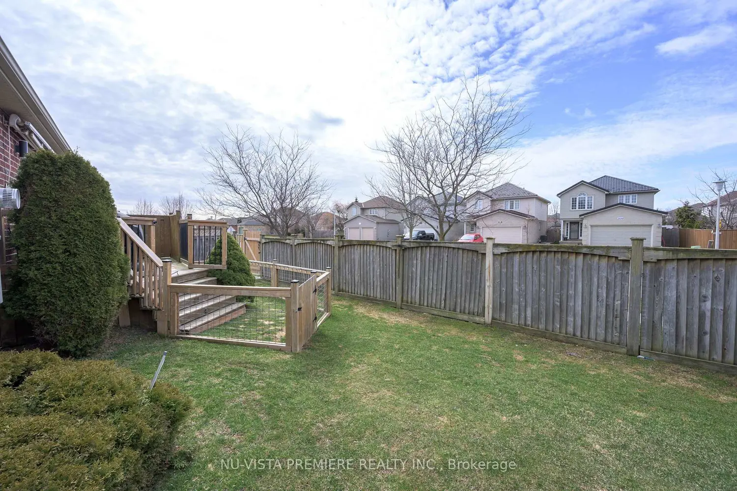 1582 Chelton Place photo 3