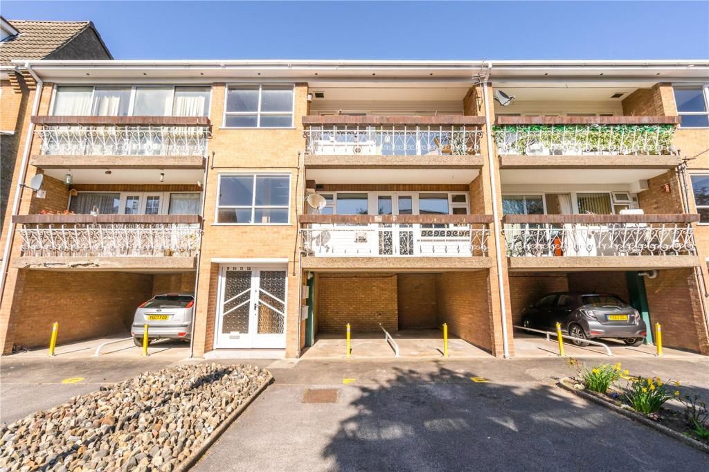 2 bed flat for saleSelmeston Court, Grimsby DN34