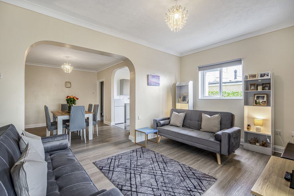Additional image 6 of 3 bed detached house for saleThong Lane, Gravesend DA12