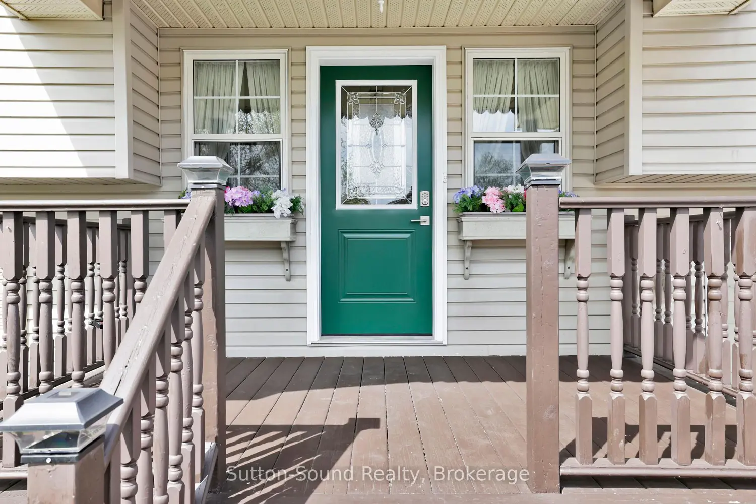 900 10Th Avenue photo 3