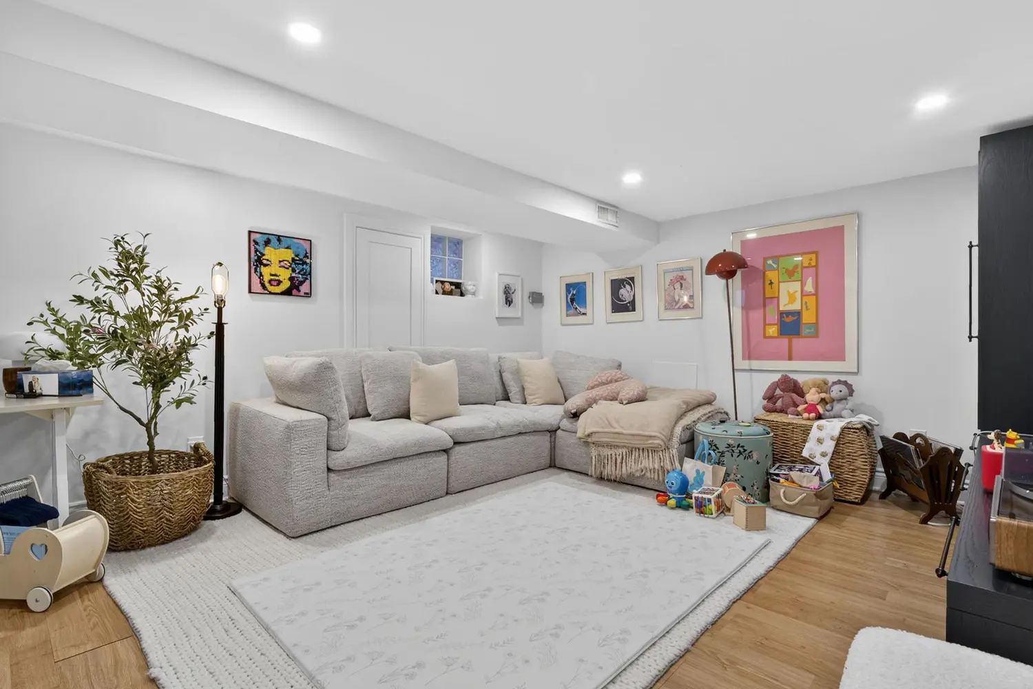 Additional image 15 of 144 Rosemount Avenue