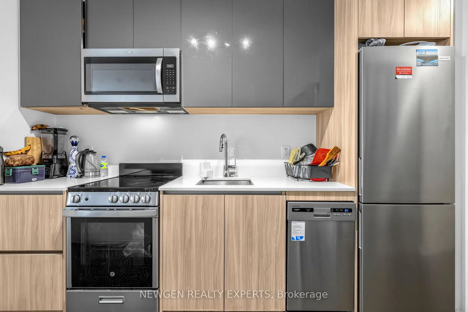 Additional image 12 of 3100 Keele Street 640