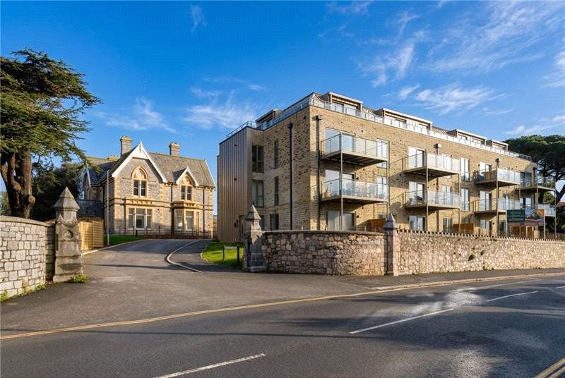 2 bed flat for saleRolle Gardens, Exmouth, Devon EX8 photo 4