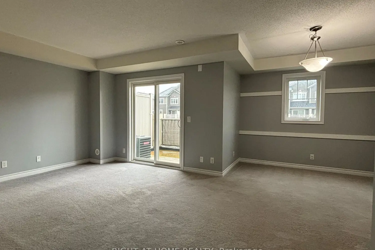 24 Nearco Crescent photo 4