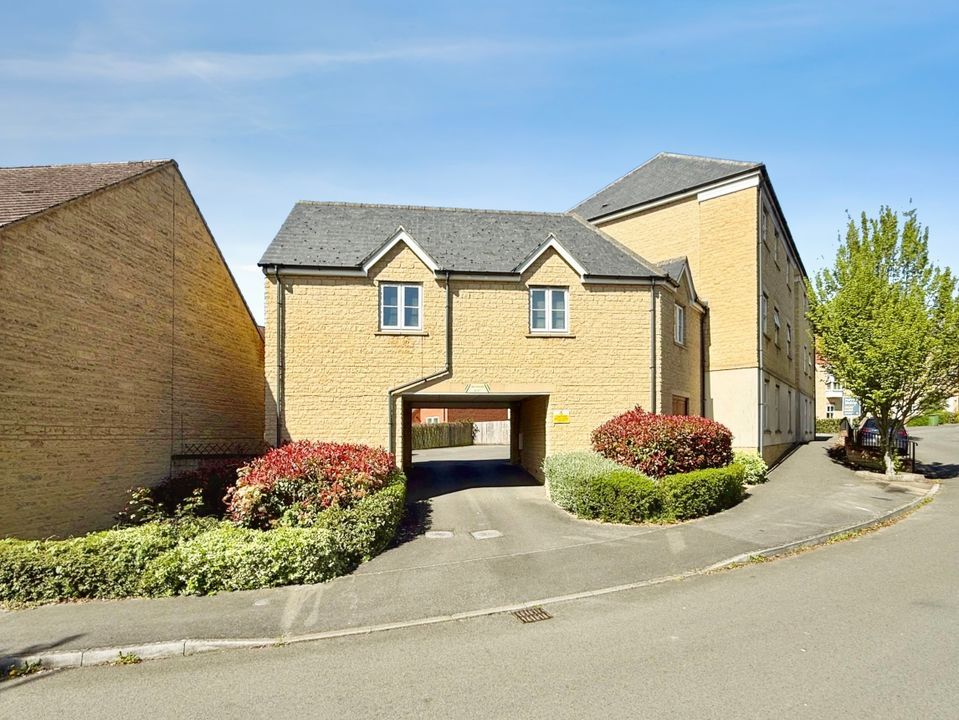 1 bed flat for saleRuss Avenue, Faringdon SN7