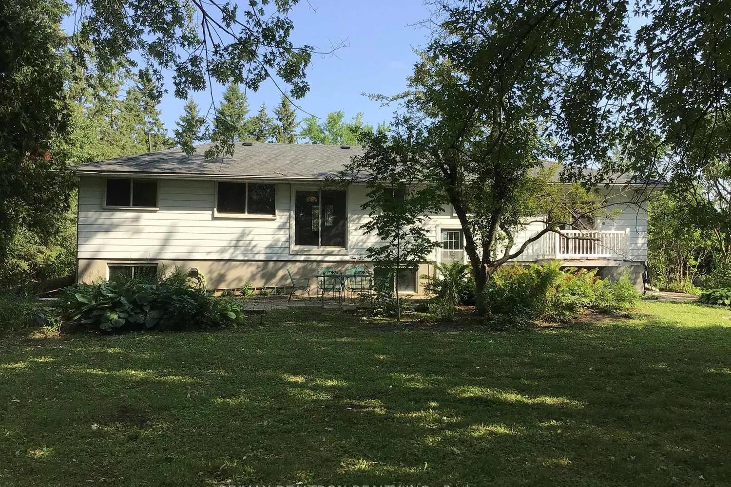 1181 Ravenshoe Road photo 4
