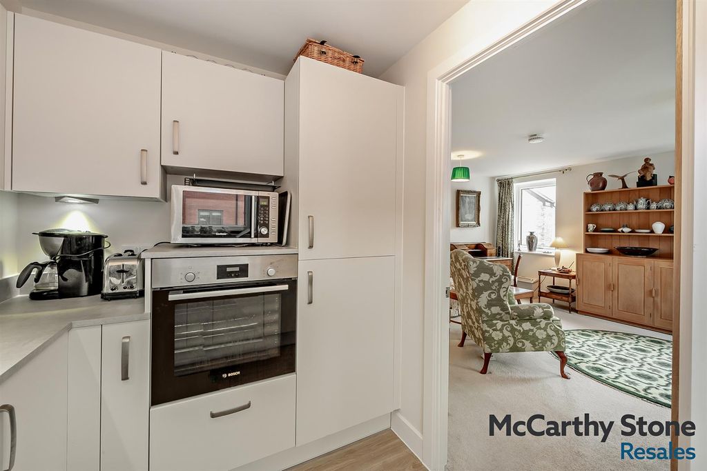 Additional image 8 of 2 bed flat for salePym Court Bewick Avenue, Topsham, Exeter EX3