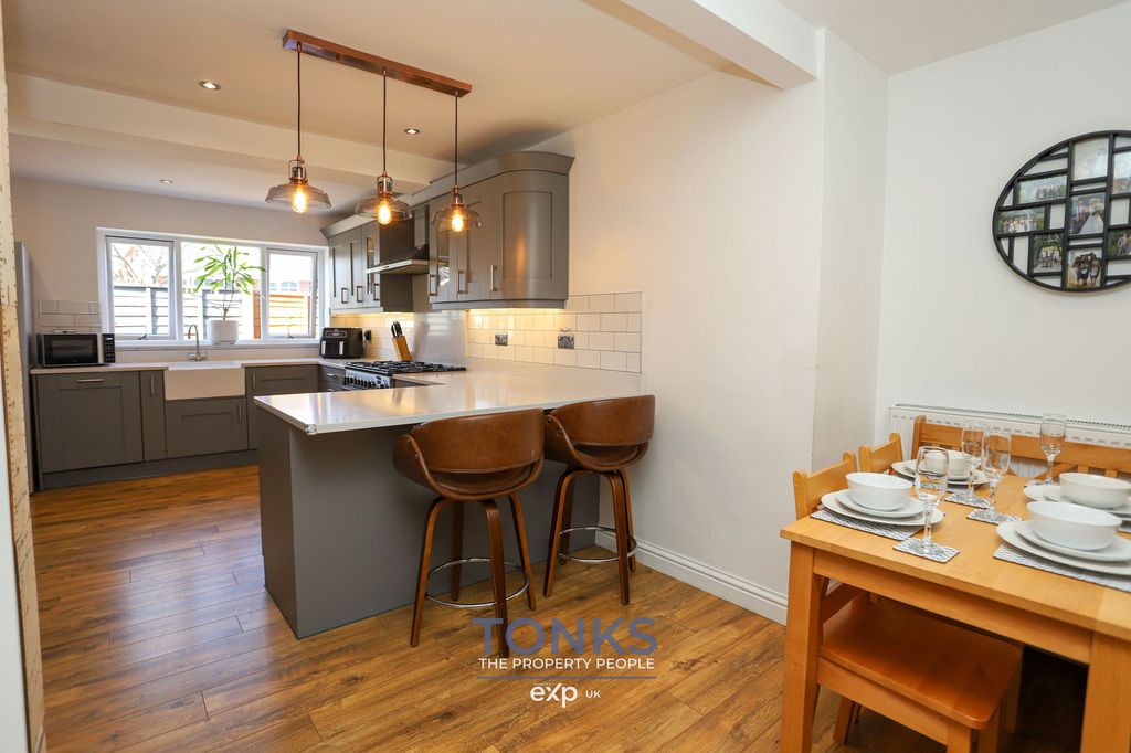 Additional image 3 of 4 bed detached house for saleHamilton Avenue, Halesowen B62