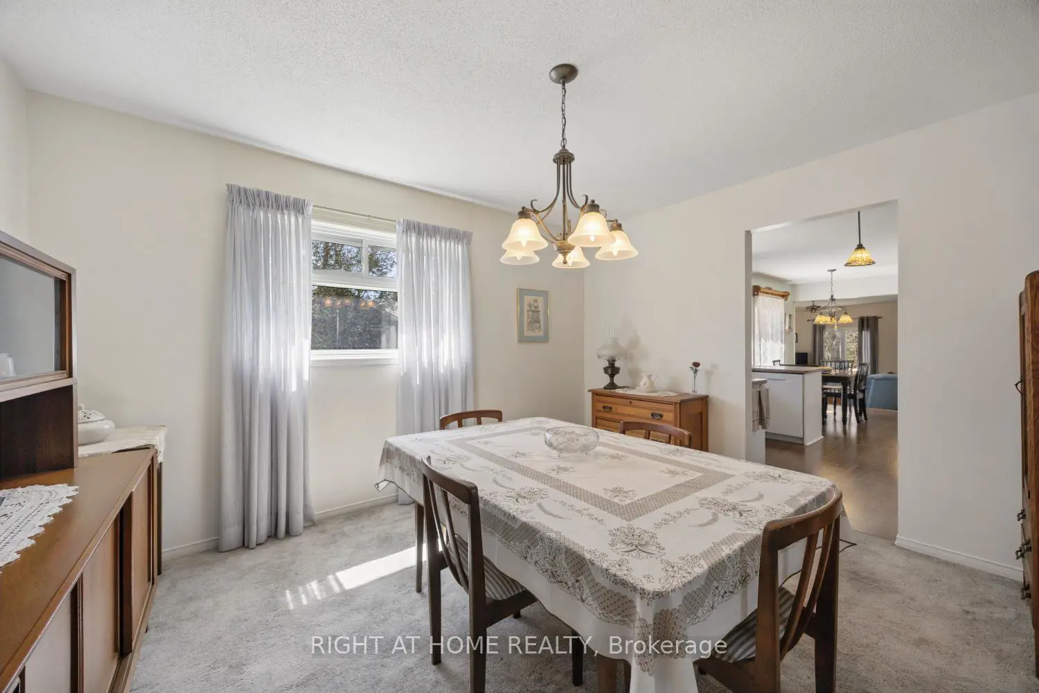 Additional image 4 of 121 Robmar Crescent