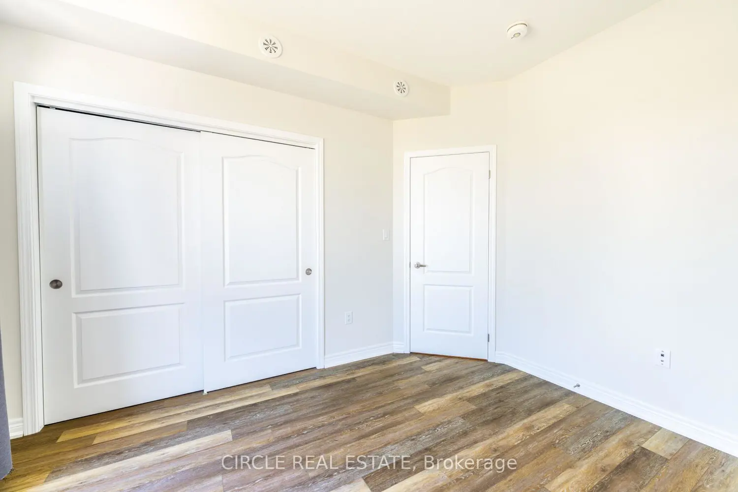 Additional image 13 of 5016 Serena Drive 7