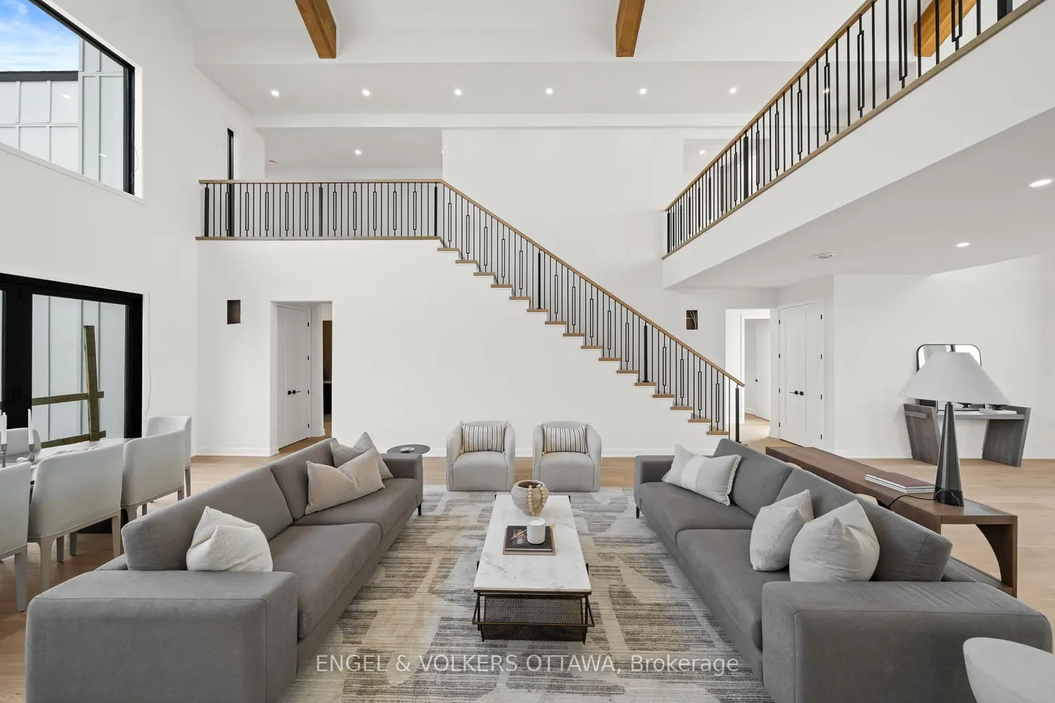 1220 Black Canary Drive photo 3