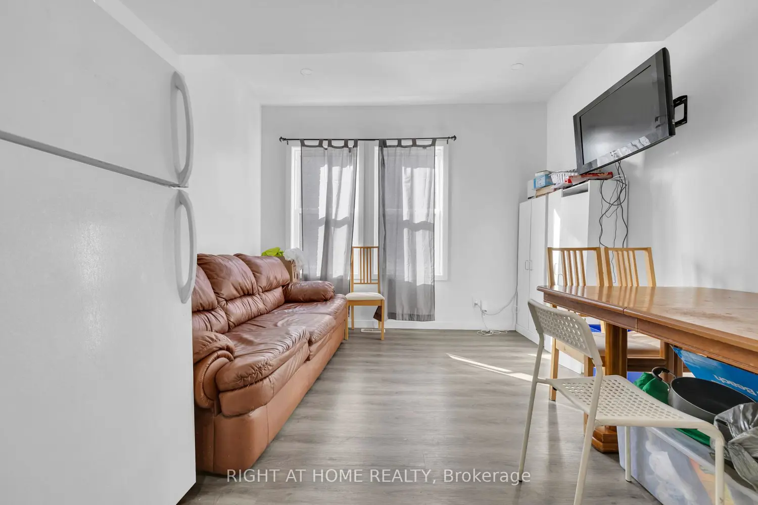539 Campbell Avenue photo 4