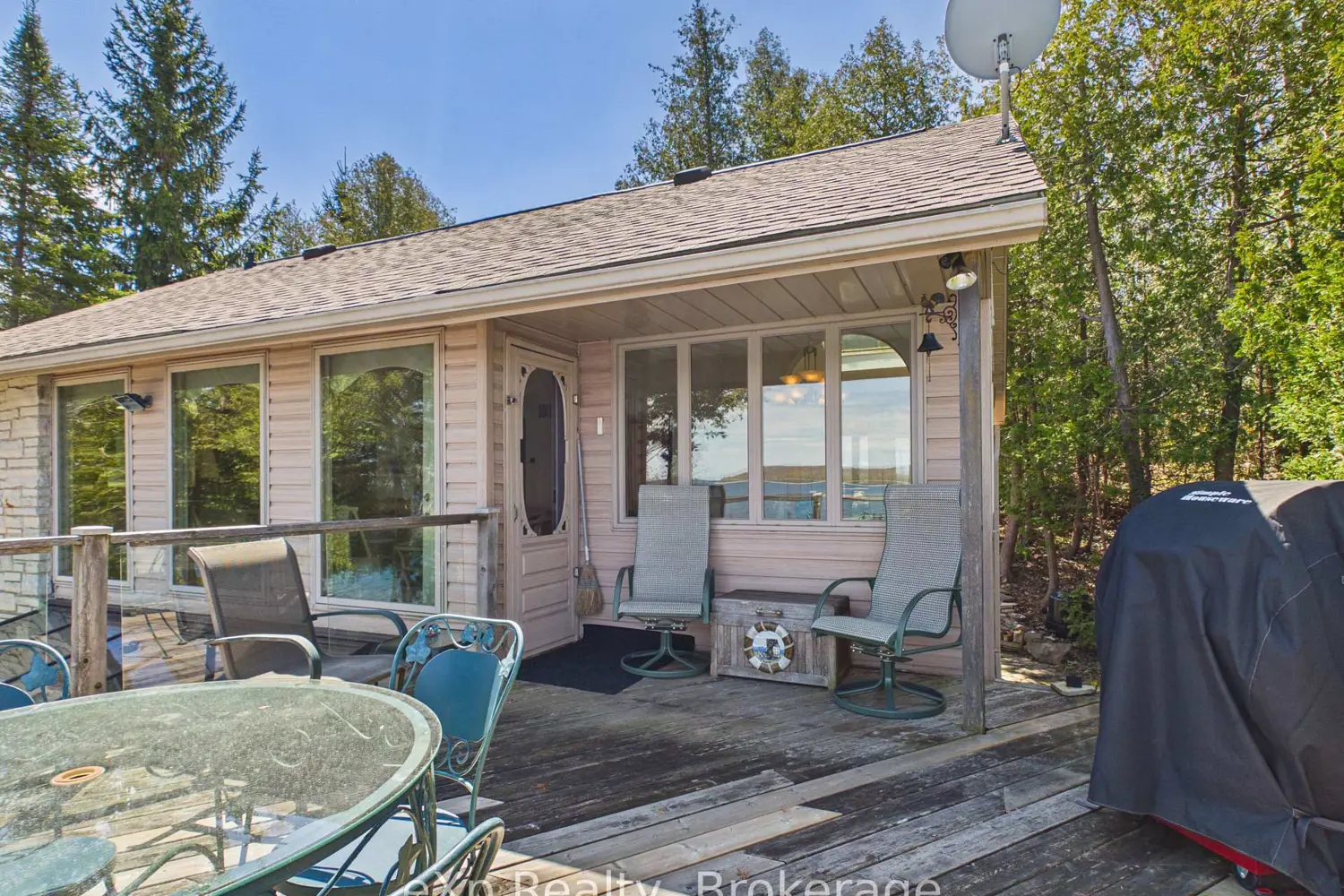 115 Ivy Drive photo 4