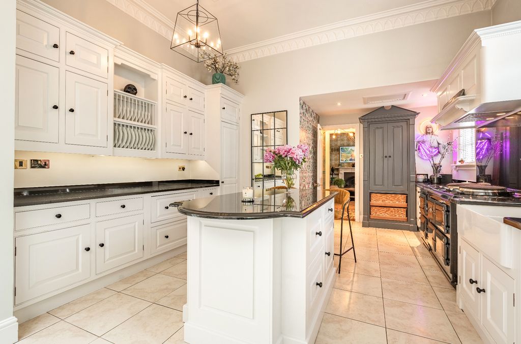 Additional image 7 of 6 bed detached house for saleHollies Drive, Mucklow Hill, Halesowen B62