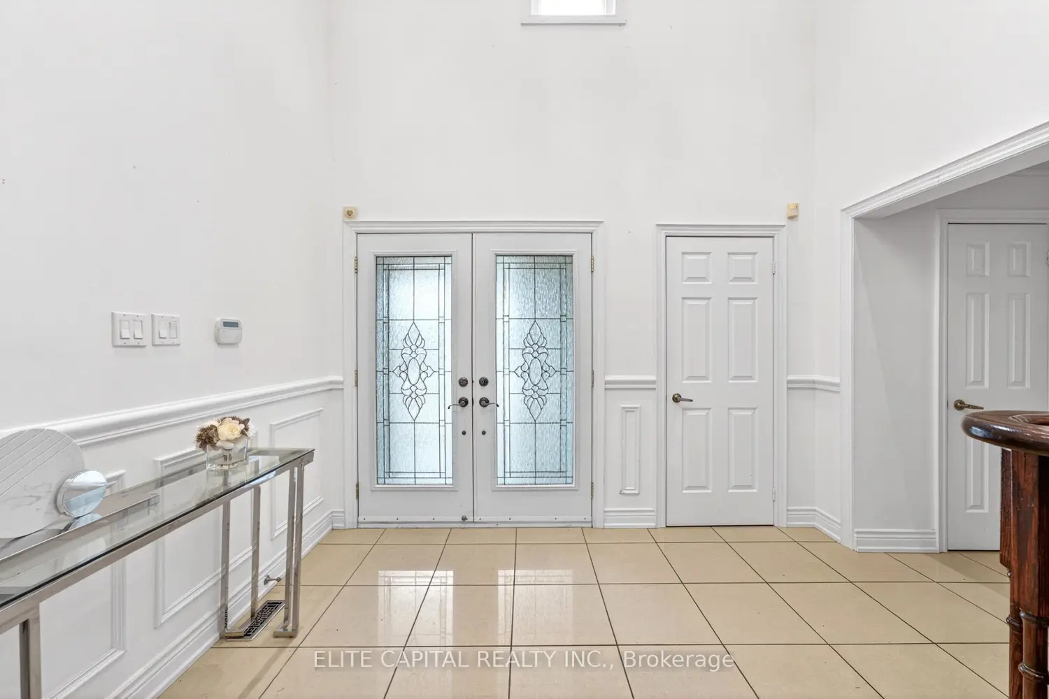 100 Bernard Avenue photo 2
